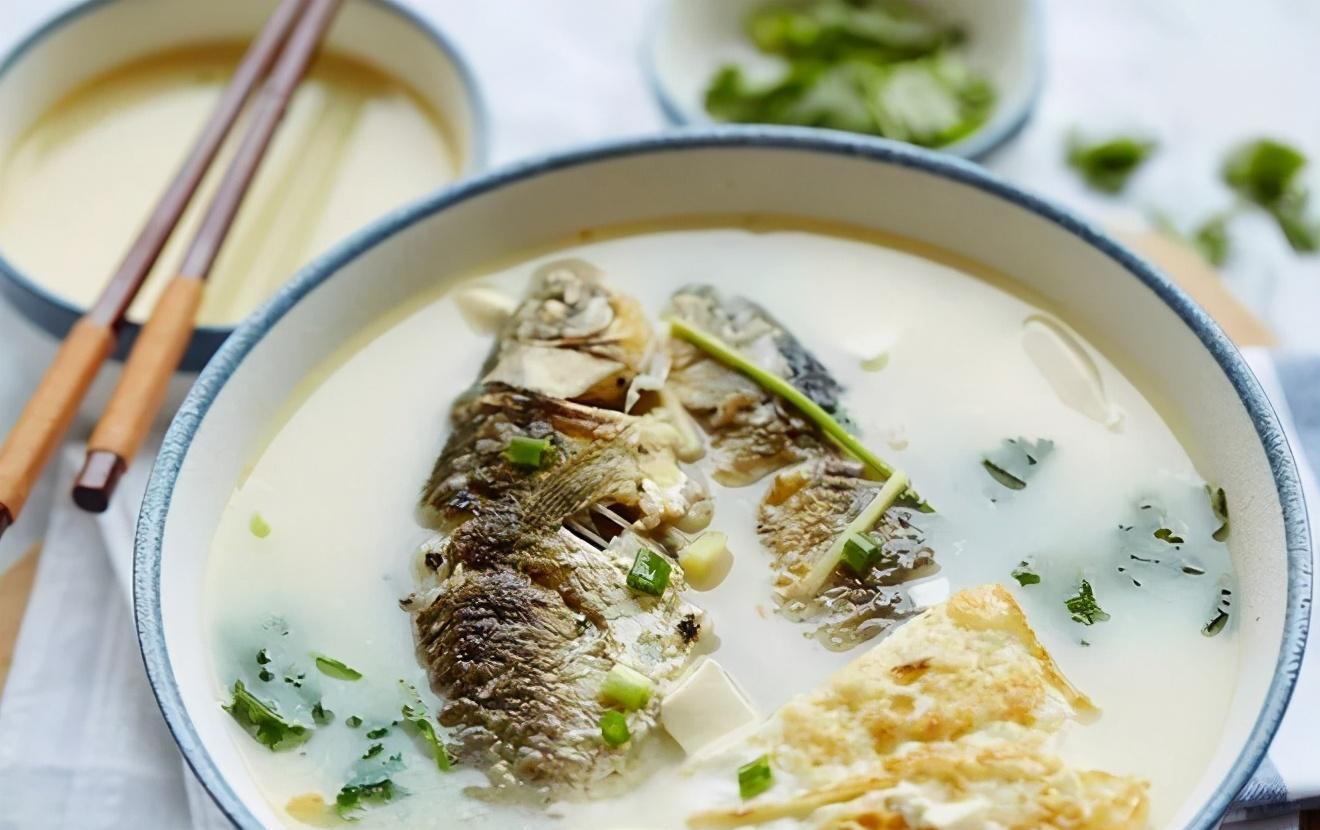 炖鱼汤的做法：炖鱼汤怎么做好吃