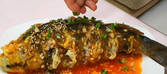 糖醋鲤鱼的做法（鲤鱼做法糖醋汁怎么做）